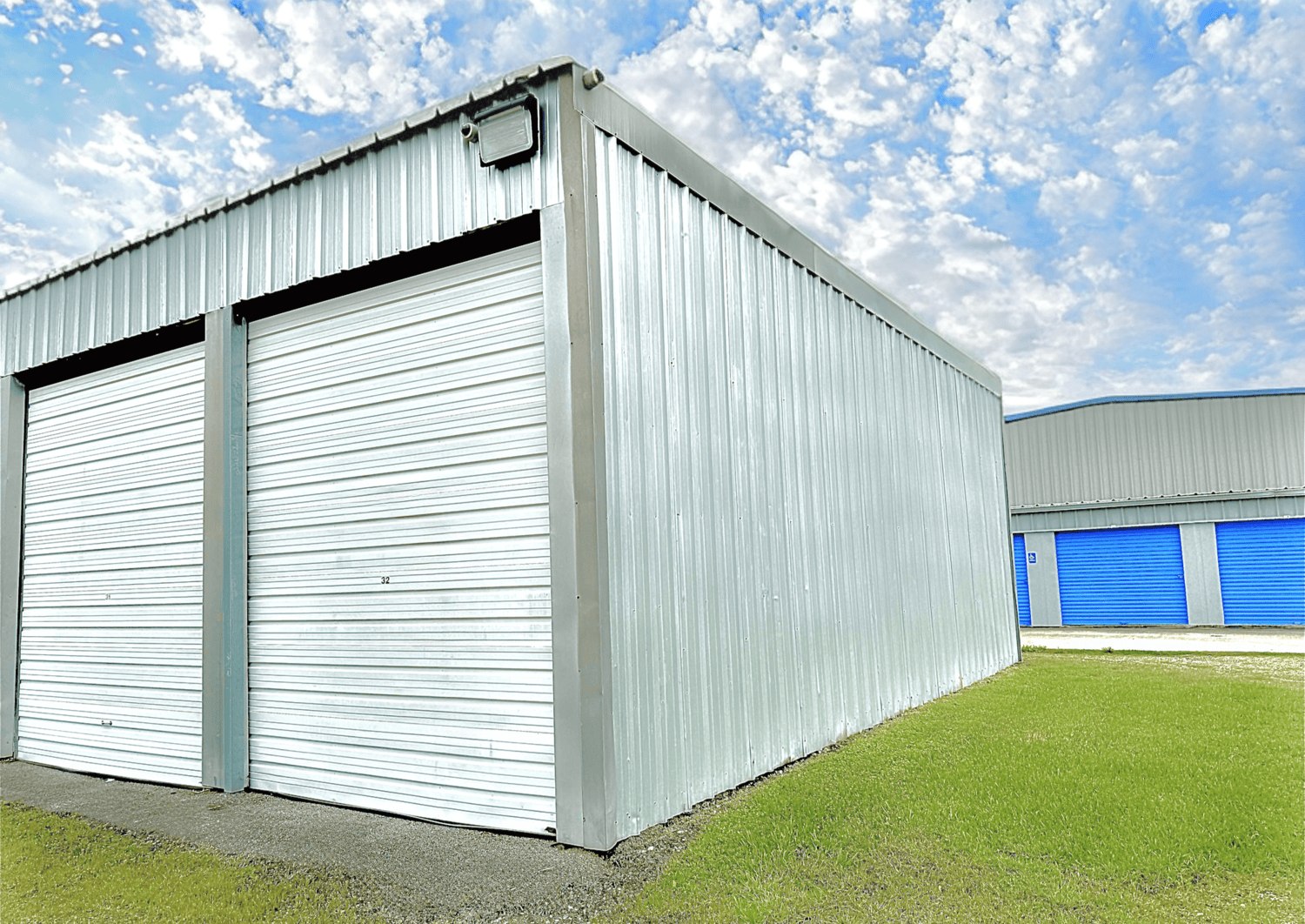 drive up self storage units